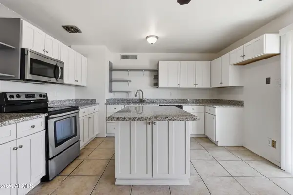 3449 W Mauna Loa Lane, Phoenix, AZ 85053