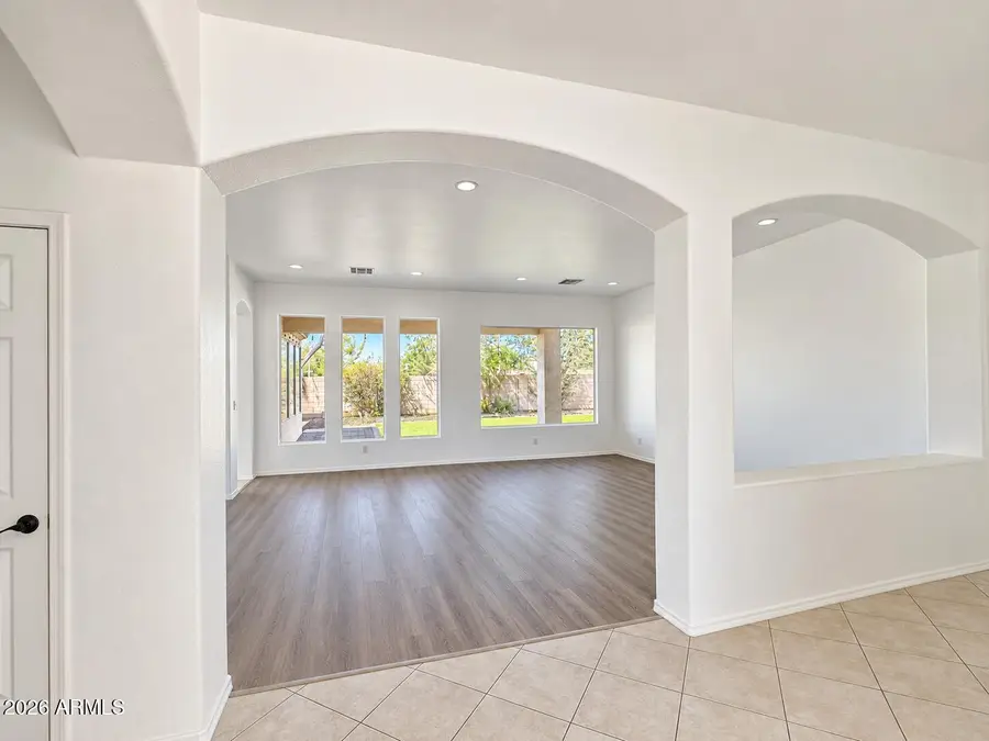 770 W Cherrywood Drive, Chandler, AZ 85248 - #3