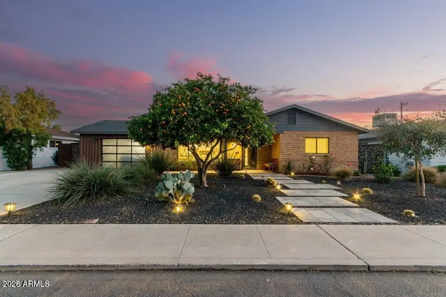1837 E Minnezona Avenue, Phoenix, AZ 85016 - #2