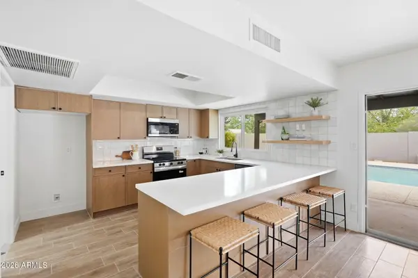 5216 W Desert Cove Avenue, Glendale, AZ 85304