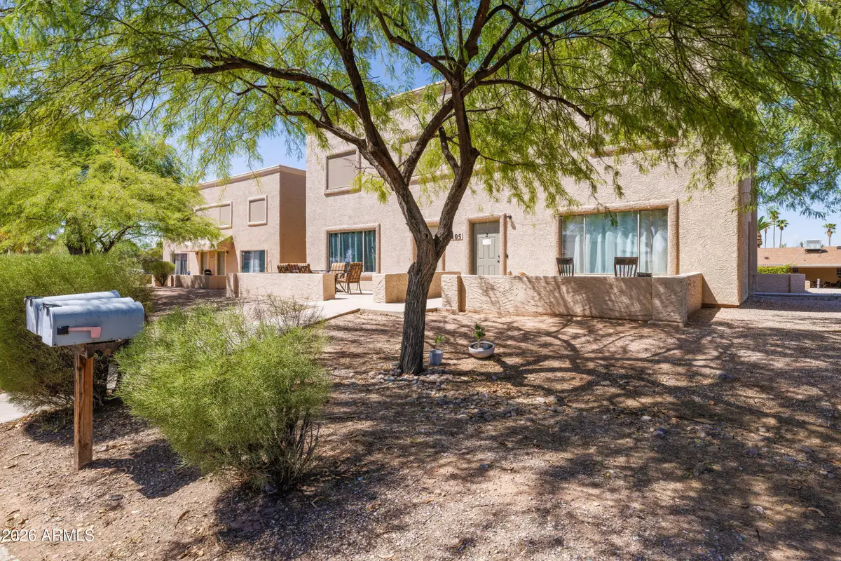 1407 N Gilbert Avenue, Casa Grande, AZ 85122 - #1