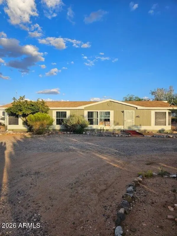 27485 S Clydesdale Avenue, Congress, AZ 85332 - #1