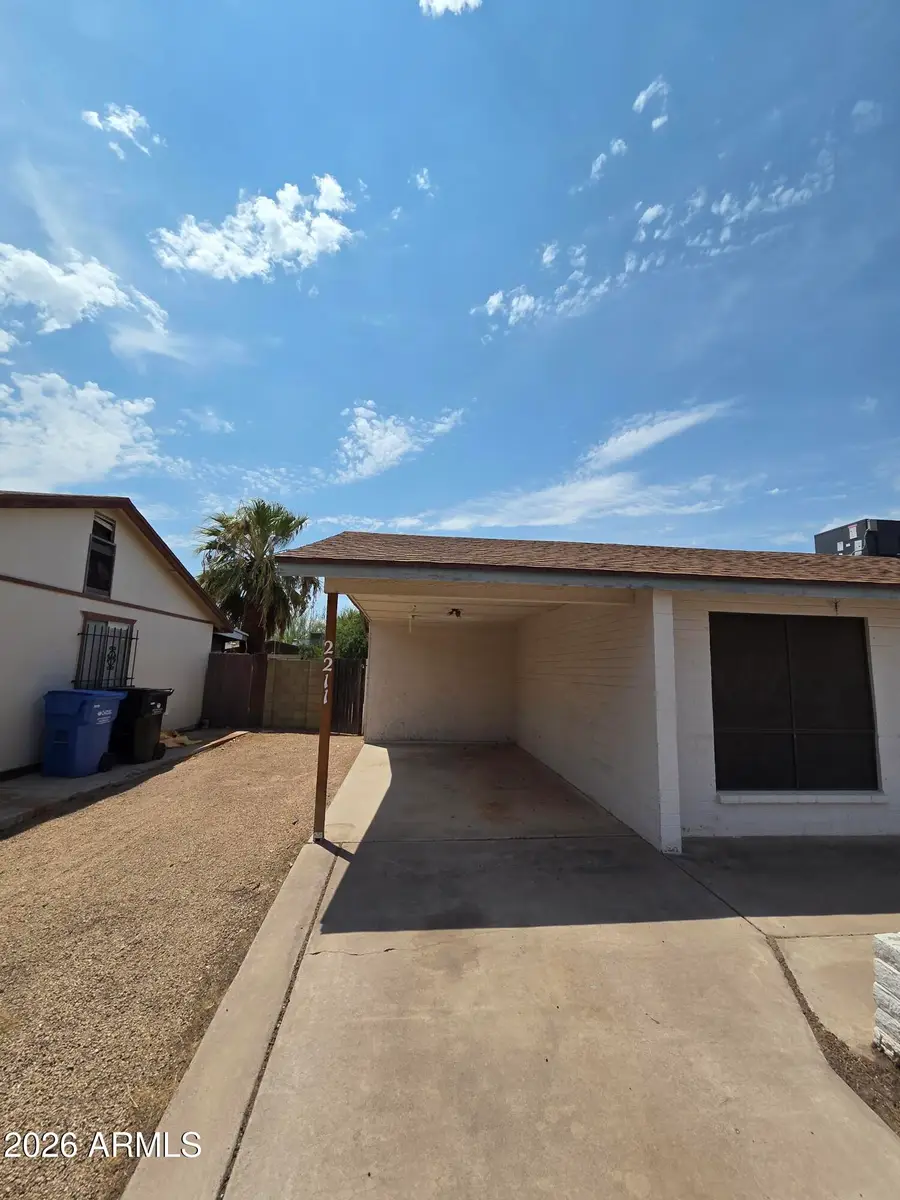 2211 W Hartford Avenue, Phoenix, AZ 85023 - #2