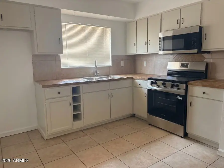 4435 W Eva Street, Glendale, AZ 85302 - #3