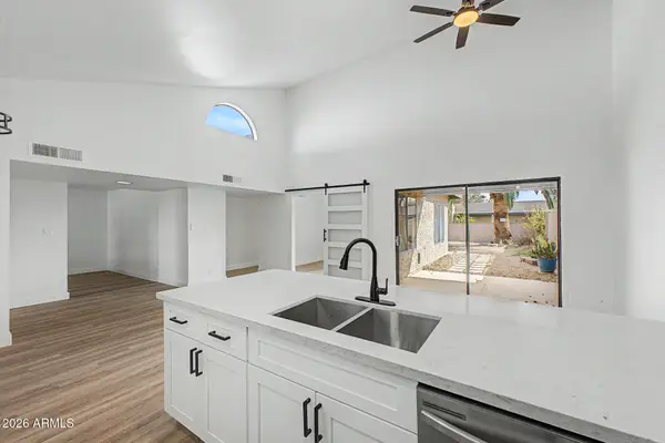 9471 E Laurel Lane, Scottsdale, AZ 85260