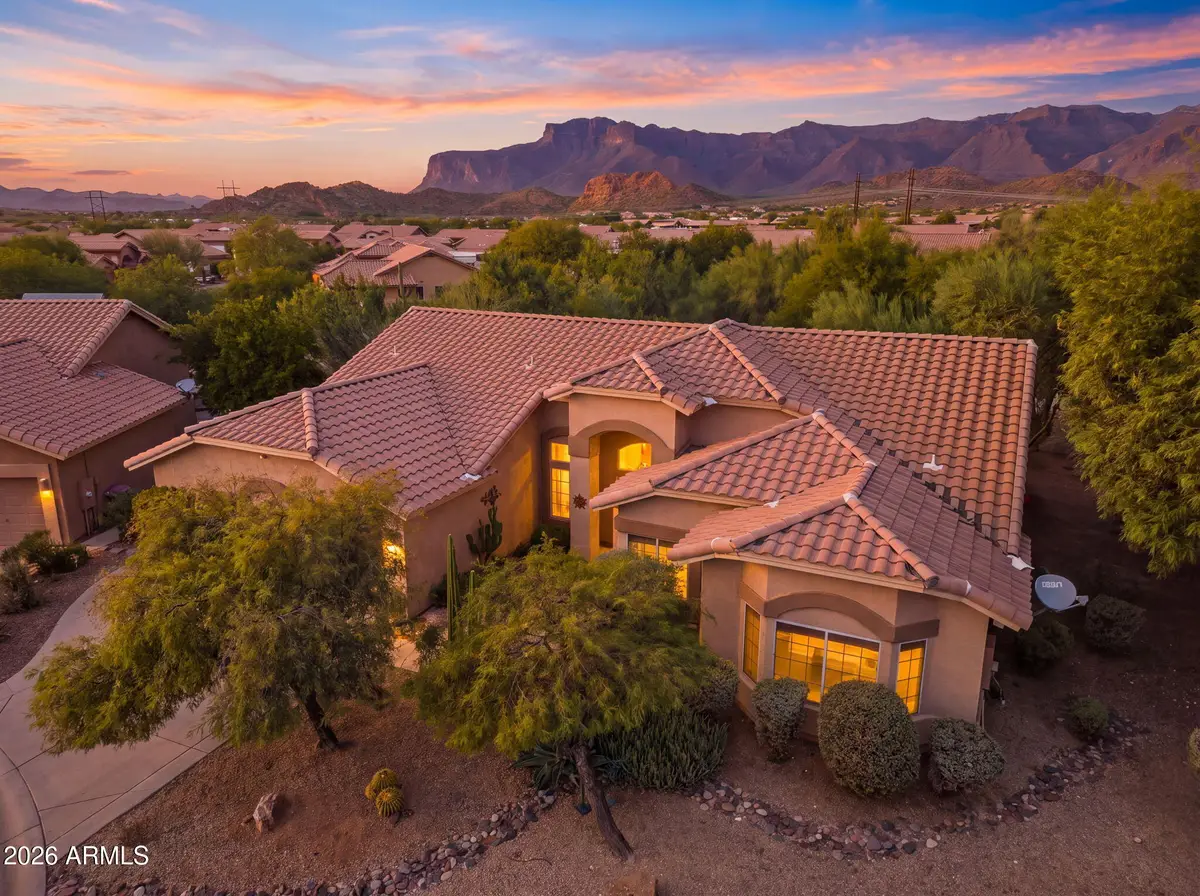 7622 E Menodora Circle, Gold Canyon, AZ 85118 - #1