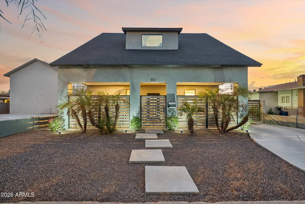 826 N 11th Avenue, Phoenix, AZ 85007 - #1