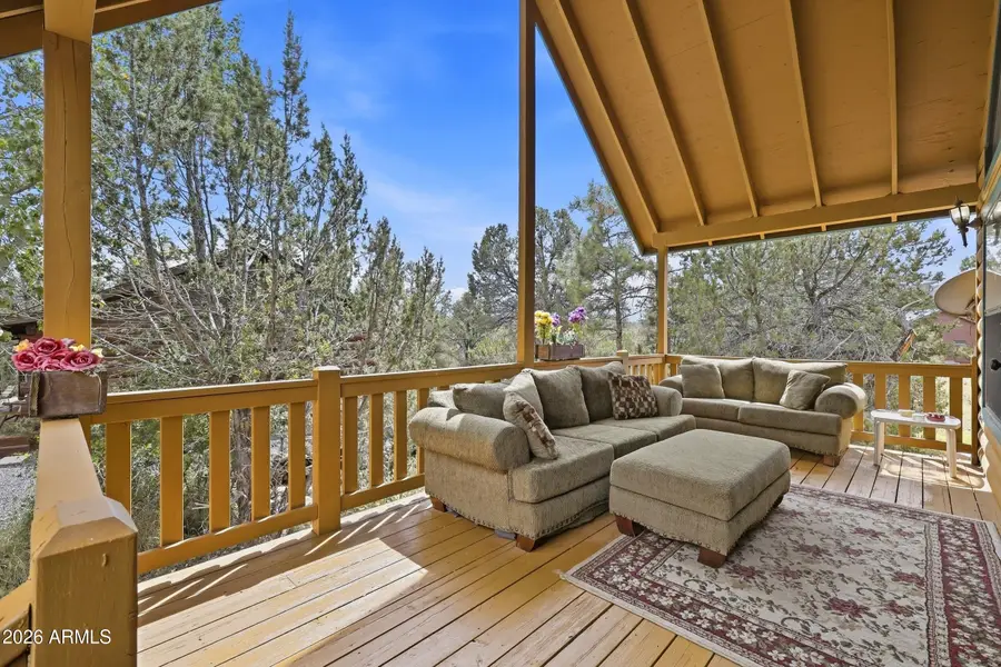 2803 Dogleg Way, Overgaard, AZ 85933 - #2