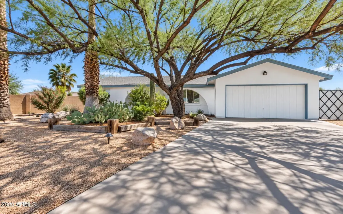 161 W 15th Avenue, Apache Junction, AZ 85120 - #1