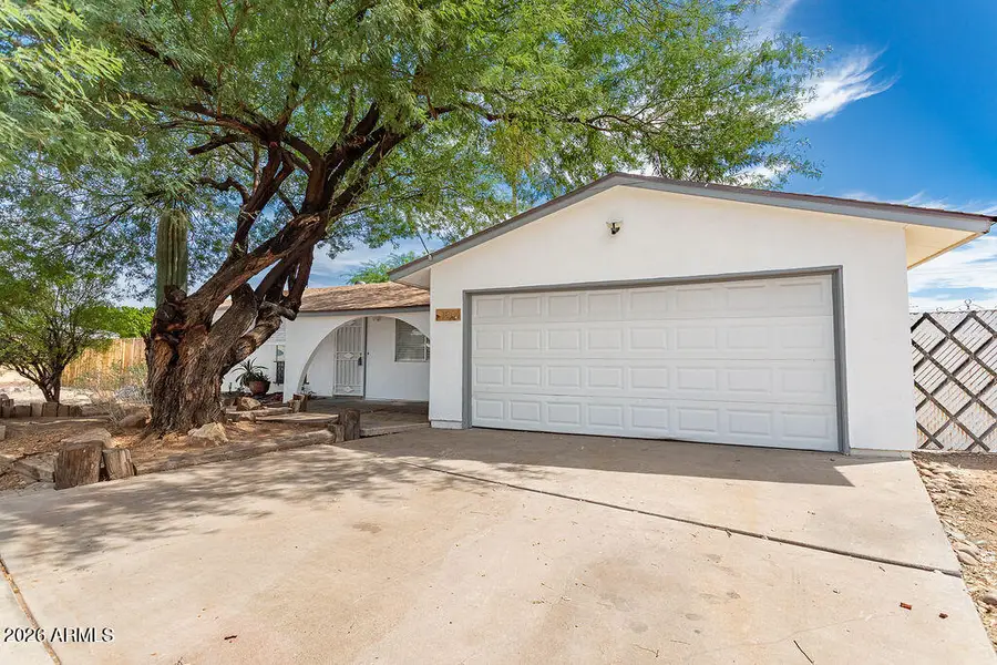161 W 15th Avenue, Apache Junction, AZ 85120 - #2