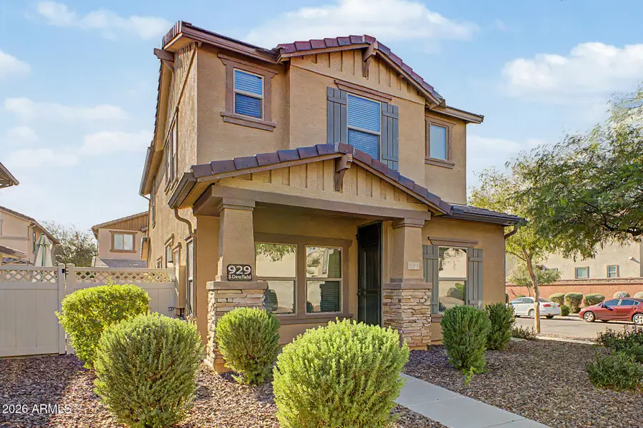 929 S Deerfield Lane, Gilbert, AZ 85296 - #2