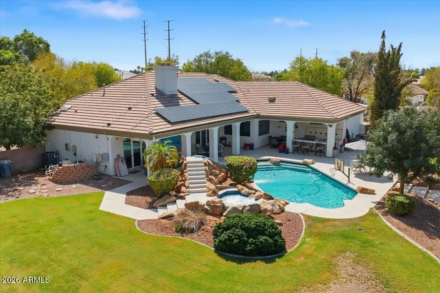 176 S Equestrian Court, Gilbert, AZ 85296 - #2