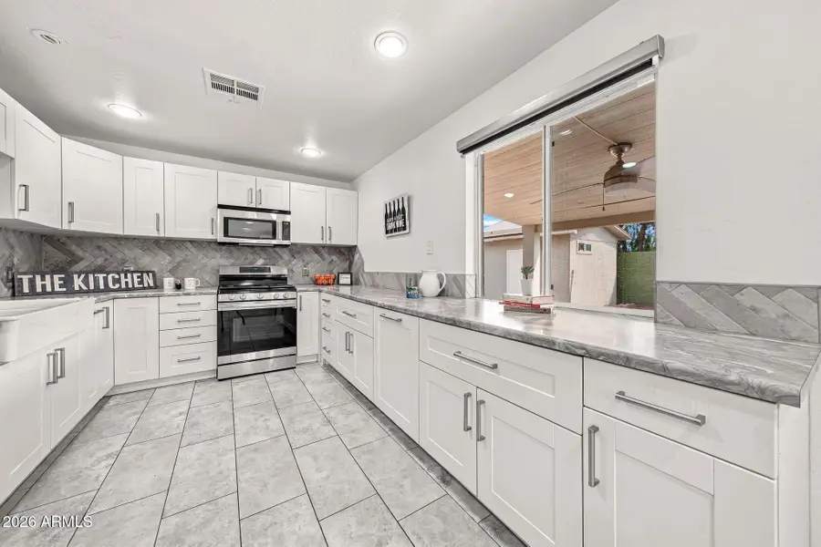 7137 N 33rd Avenue, Phoenix, AZ 85051 - #2