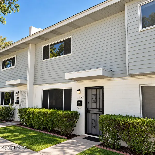2551 W Berridge Lane #D6, Phoenix, AZ 85017
