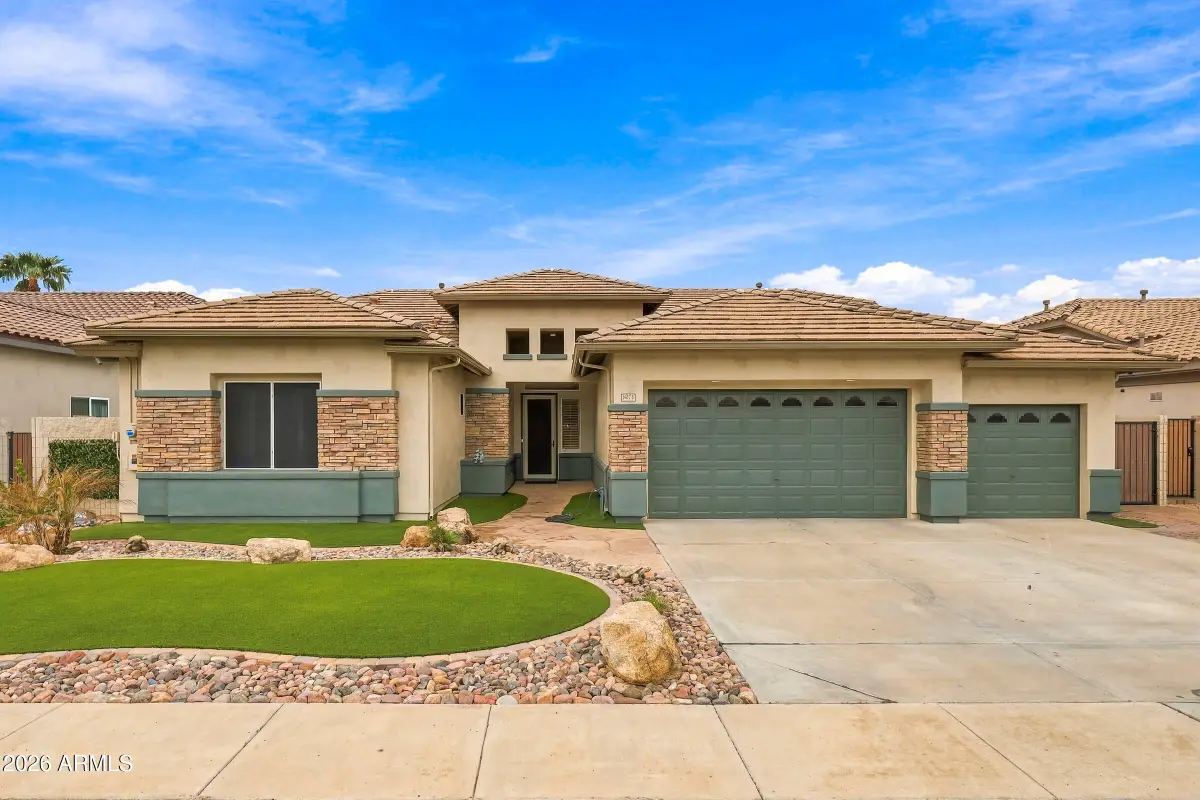 8073 W Louise Drive, Peoria, AZ 85383 - #1