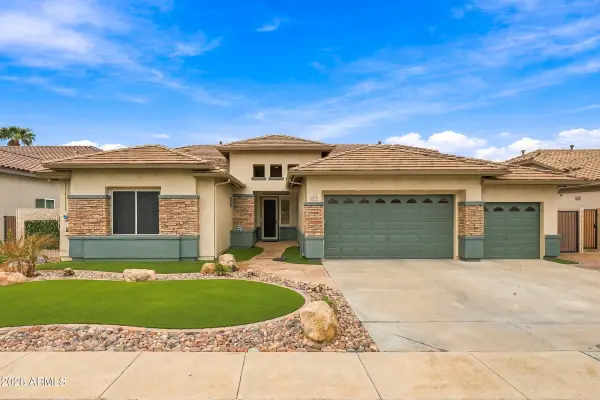 8073 W Louise Drive, Peoria, AZ 85383