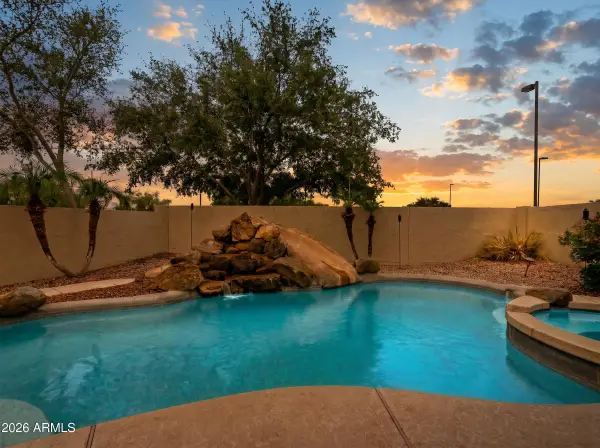 6280 S Sinova Court, Gilbert, AZ 85298