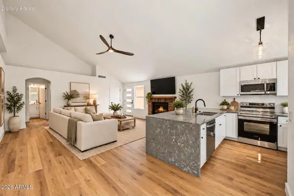 851 E Rockwell Drive, Chandler, AZ 85225