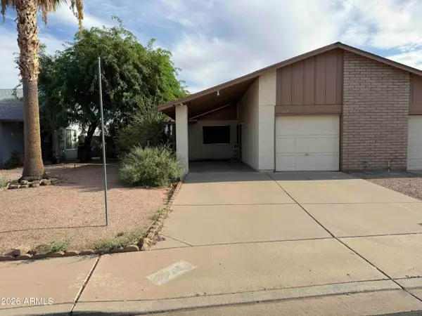 2409 W Kilarea Avenue, Mesa, AZ 85202
