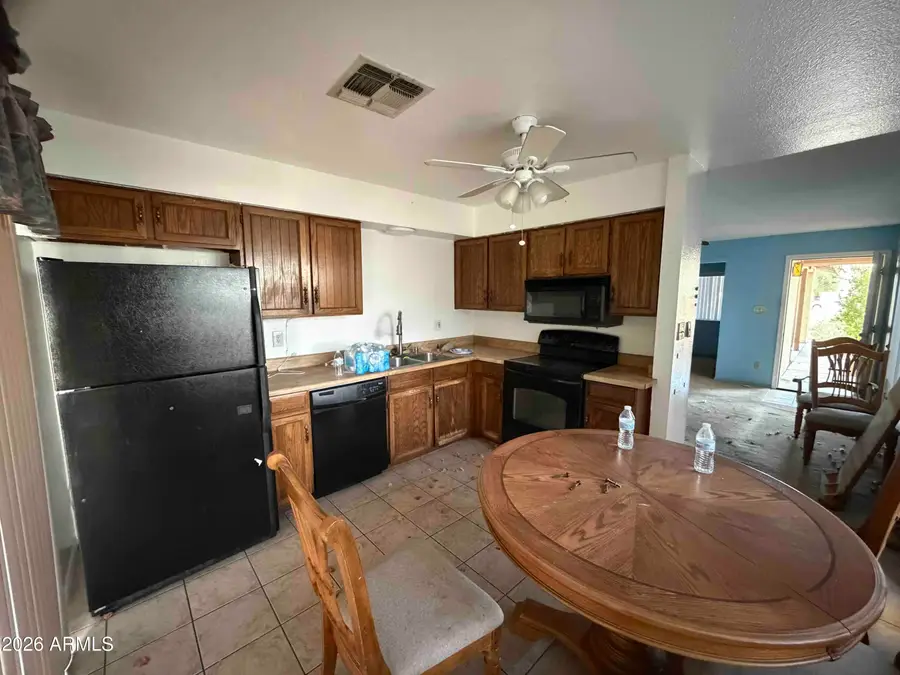2409 W Kilarea Avenue, Mesa, AZ 85202 - #2