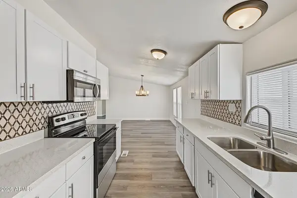 35525 W Bay Circle, Tonopah, AZ 85354