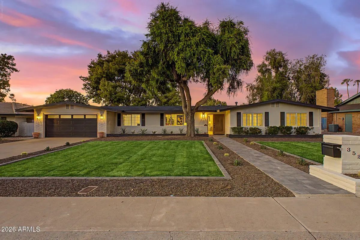 352 W Southern Hills Road, Phoenix, AZ 85023 - #1