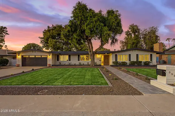 352 W Southern Hills Road, Phoenix, AZ 85023