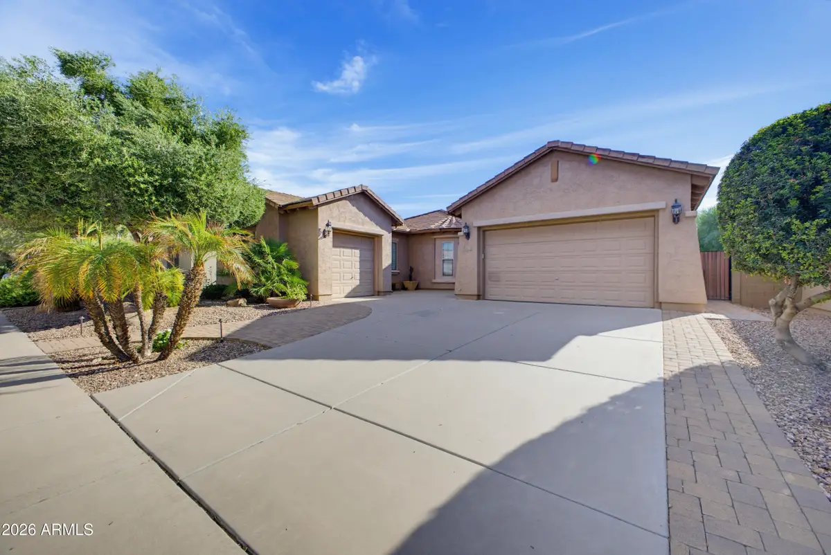 3307 N Riverside Drive, Florence, AZ 85132 - #1