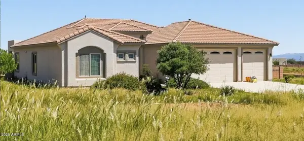 6775 E Big Spur Court, Hereford, AZ 85615
