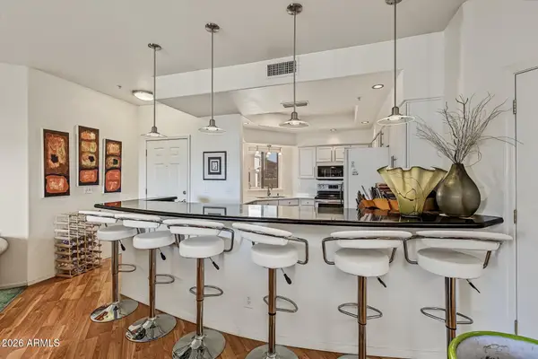 9151 W Greenway Road #226, Peoria, AZ 85381