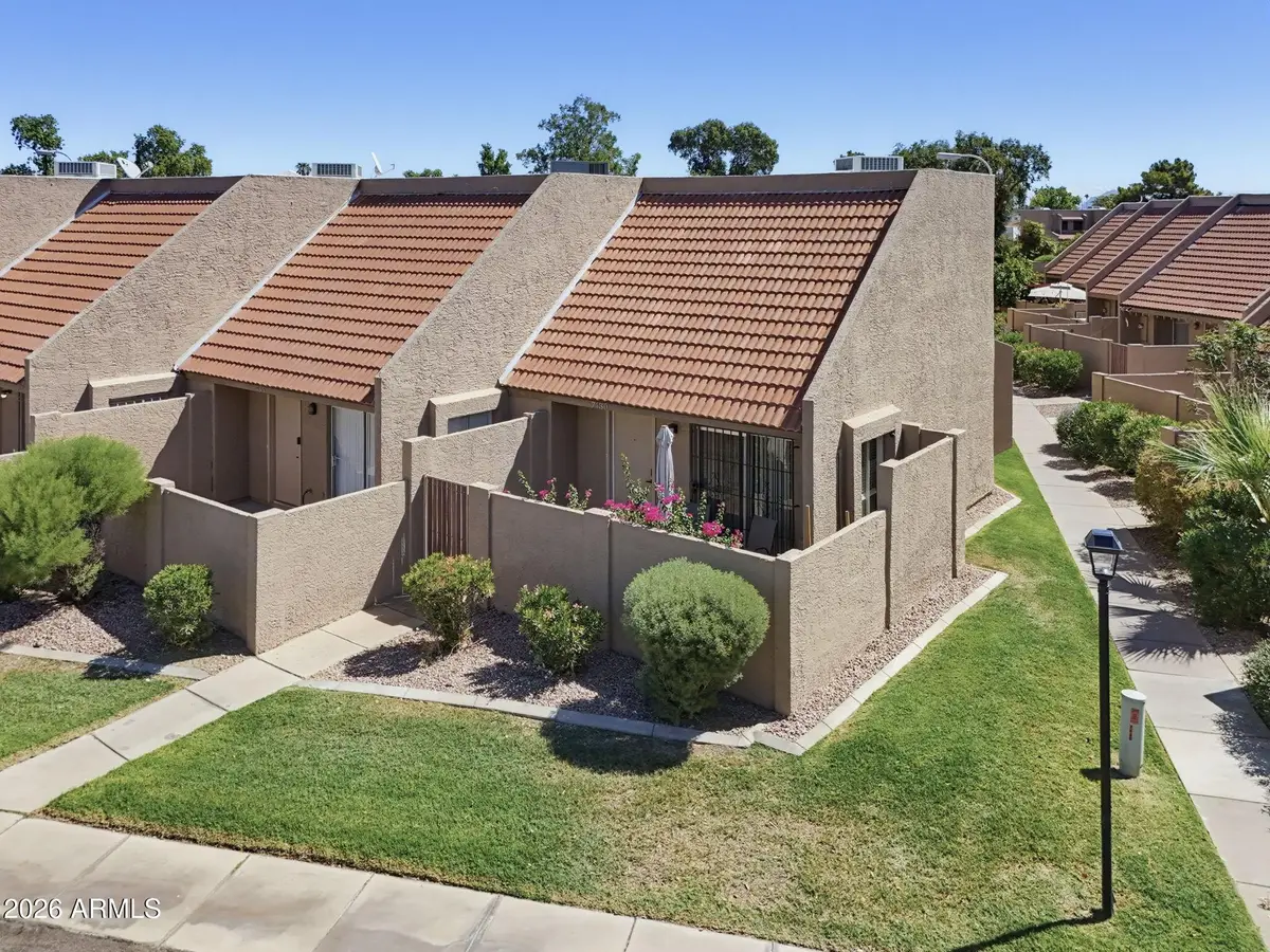 7430 N 44th Avenue, Glendale, AZ 85301 - #1