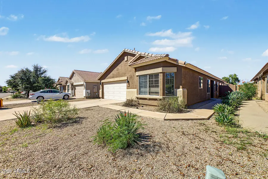 1330 E Vernoa Street, San Tan Valley, AZ 85140 - #2