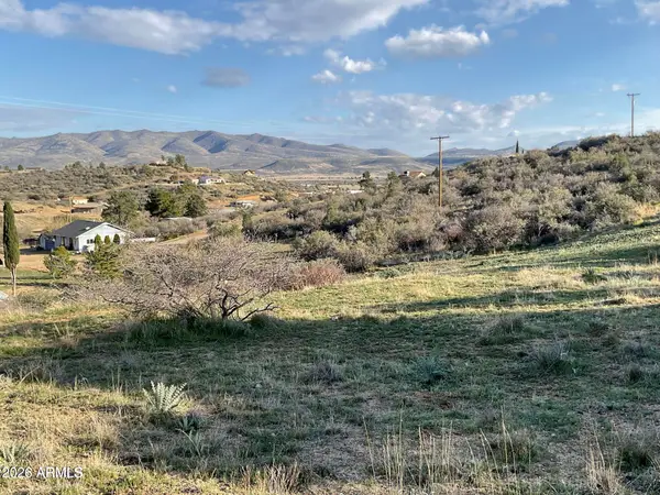 18207 S Tawny Lane #149, Peeples Valley, AZ 86332