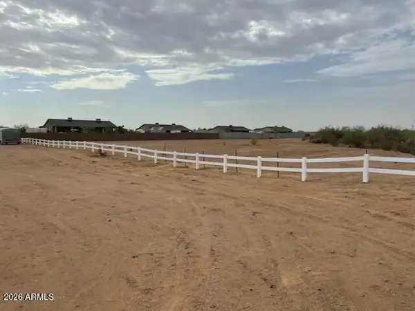 22218 W Dixileta Drive, Wittmann, AZ 85361