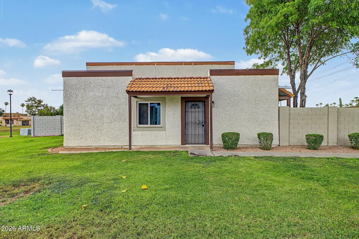 952 E Diamond Drive, Tempe, AZ 85283 - #1