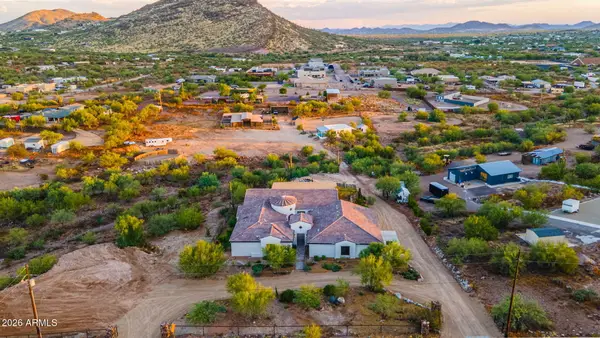 315 E Sabrosa Drive, New River, AZ 85087