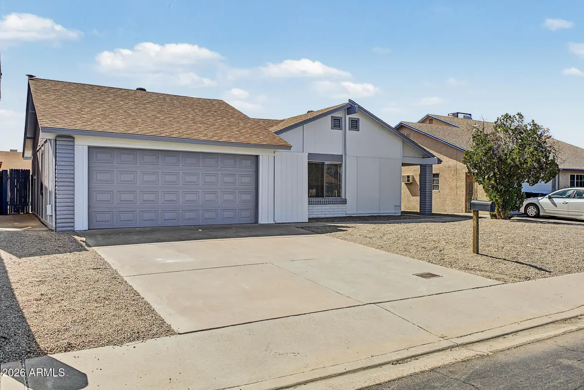 4211 E Vineyard Road, Phoenix, AZ 85042 - #1