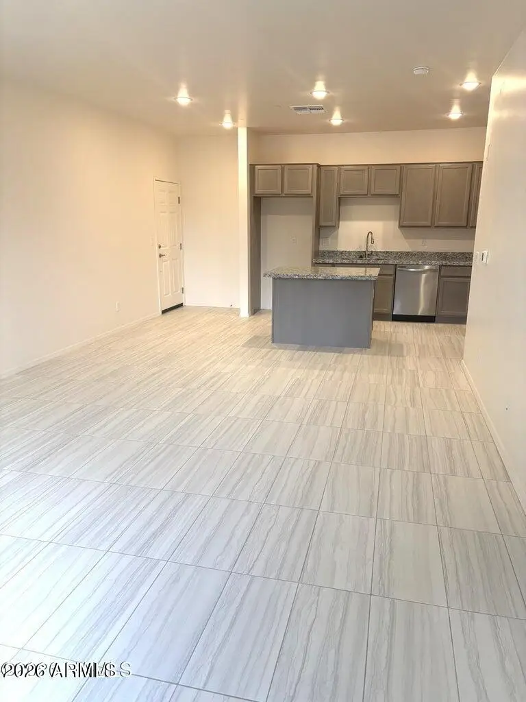 2940 S Woody Mountain Road #302, Flagstaff, AZ 86001 - #2