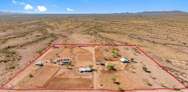 33639 W Carefree Highway, Wickenburg, AZ 85390
