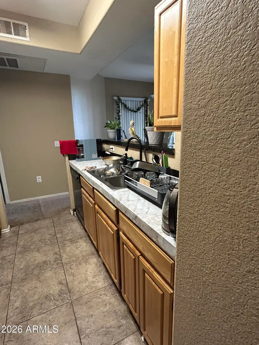 2929 W Yorkshire Drive #1086, Phoenix, AZ 85027 - #3