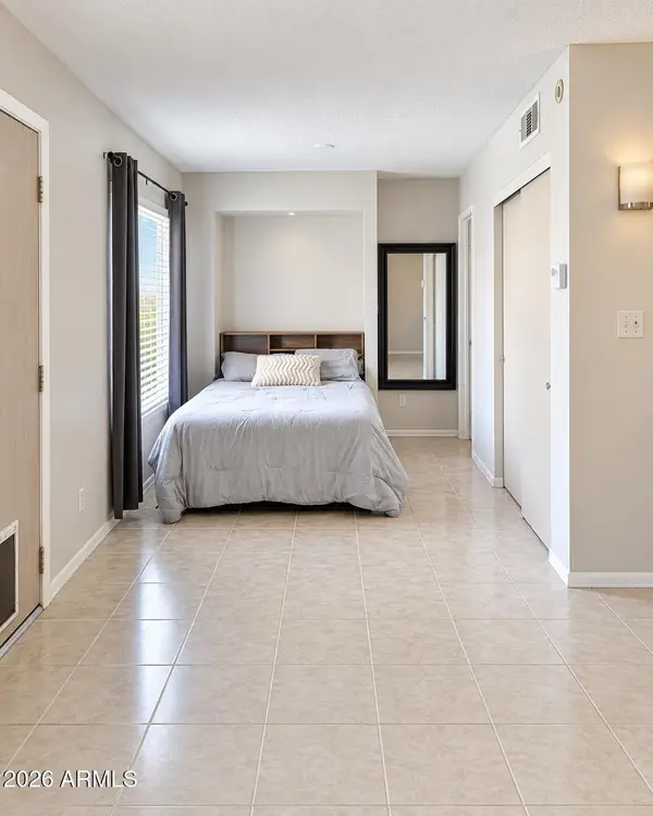 4730 W Northern Avenue #2107, Glendale, AZ 85301