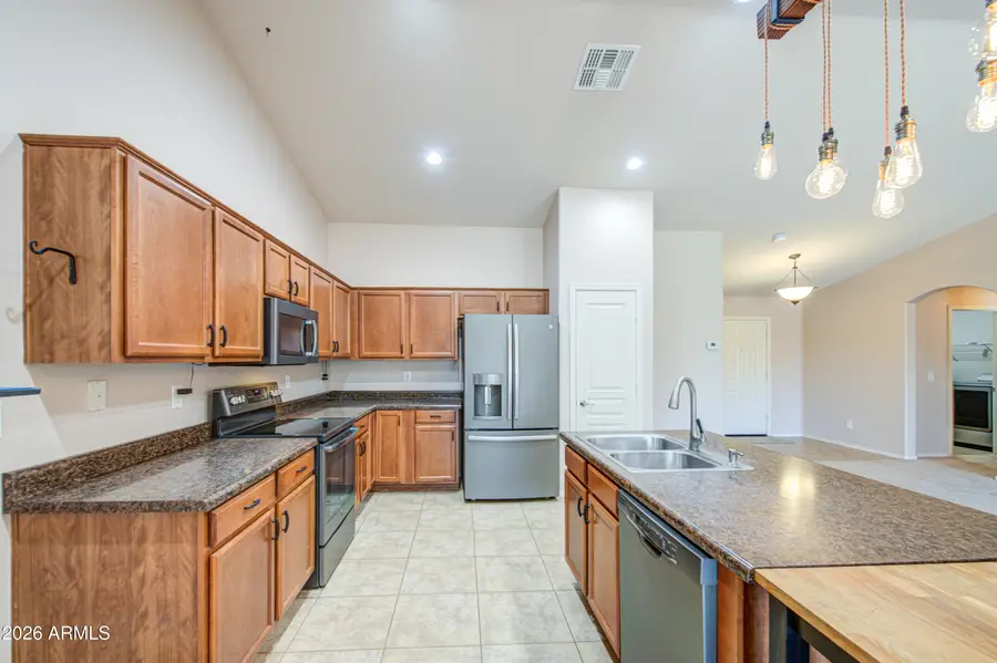 1243 W Castle Drive, Casa Grande, AZ 85122 - #2