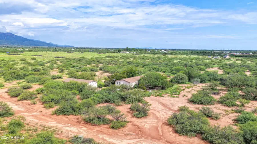 9041 E Moon Shadow Trail E, Hereford, AZ 85615 - #2