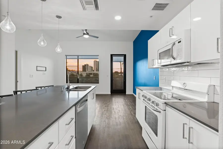 1130 N 2nd Street #210, Phoenix, AZ 85004 - #3