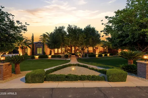 2286 E Plum Street, Gilbert, AZ 85298