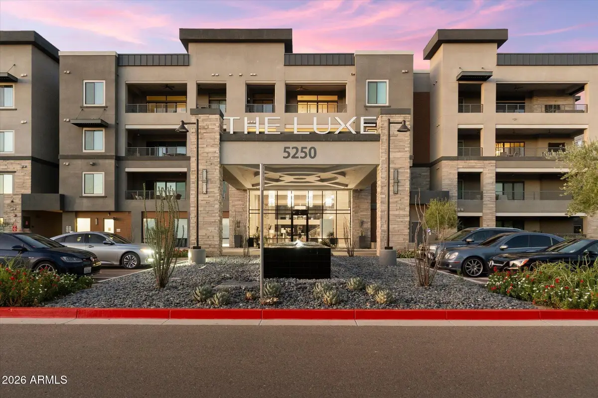 5250 E Deer Valley Drive #303, Phoenix, AZ 85054 - #1