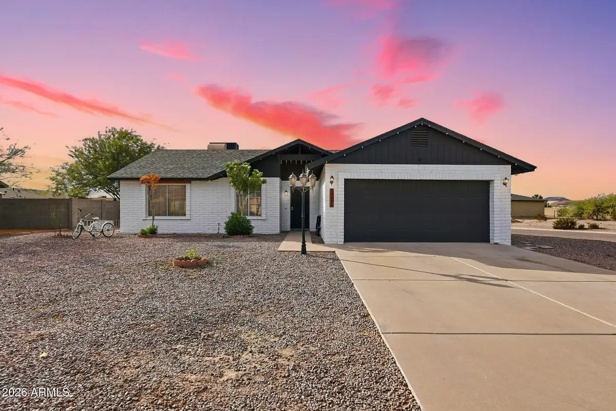 10583 W Fernando Drive, Arizona City, AZ 85123 - #1