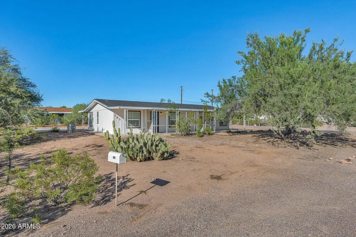 182 E 18th Lane E, Apache Junction, AZ 85119 - #1