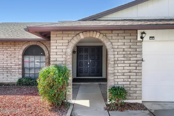 5409 W Desert Hills Drive, Glendale, AZ 85304