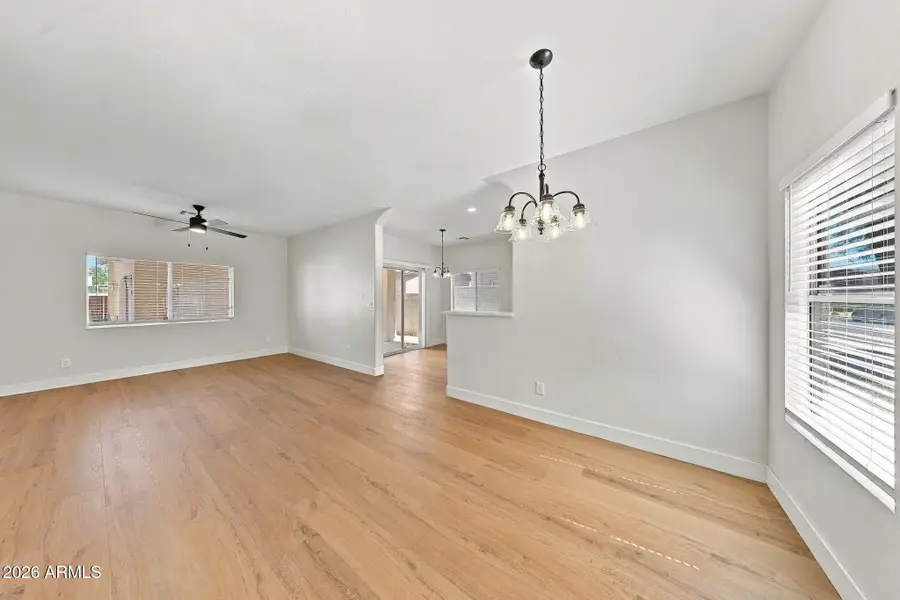 3740 W Oregon Avenue, Phoenix, AZ 85019 - #2